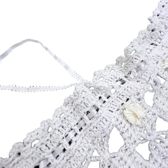 WHITE Crochet Knit Throw Blanket Afghan Gift Ribbon Florals 38 x 39" Cottagecore - Picture 6 of 10